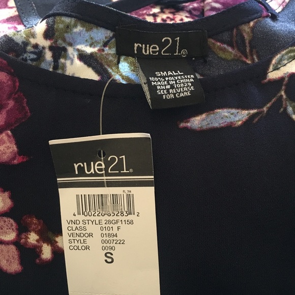 Adorable Floral Spring Dress - Picture 8 of 8